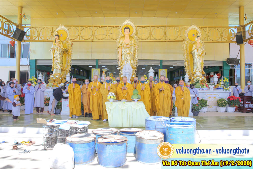 hinh-anh-le-via-quan-am-19-02-canh-ty-2020-chua-quan-the-am-duc-trong-lam-dong-43.jpg