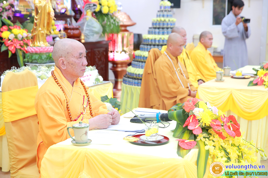 hinh-anh-le-xuat-gia-ngay-04-11-2020-19-09-canh-ty-chua-quan-the-am-duc-trong-lam-dong-25.jpg