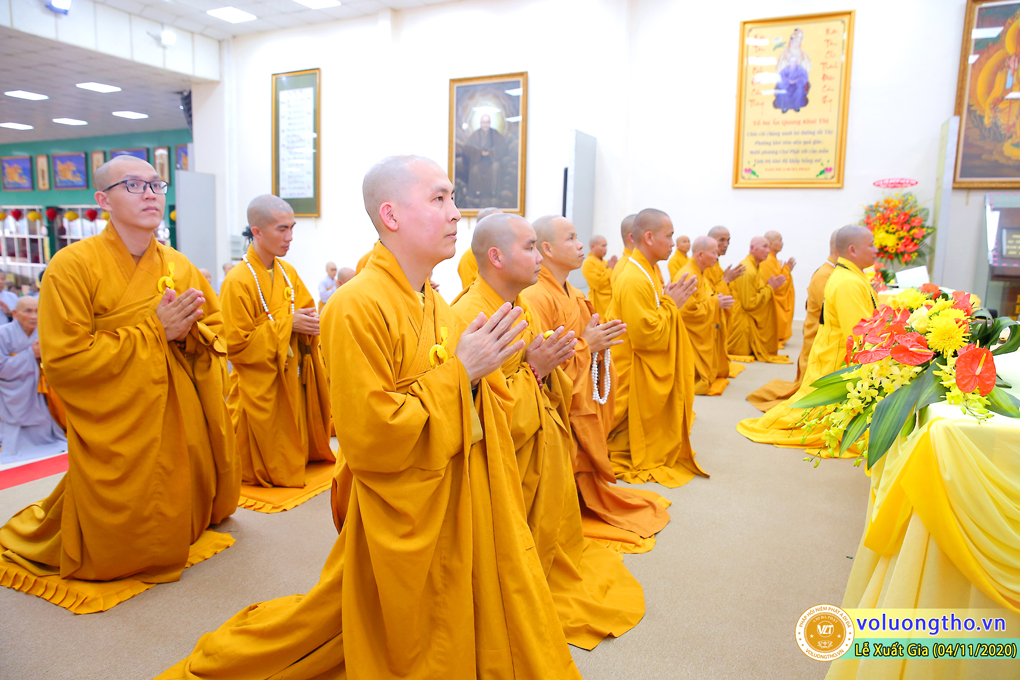 hinh-anh-le-xuat-gia-ngay-04-11-2020-19-09-canh-ty-chua-quan-the-am-duc-trong-lam-dong-30.jpg
