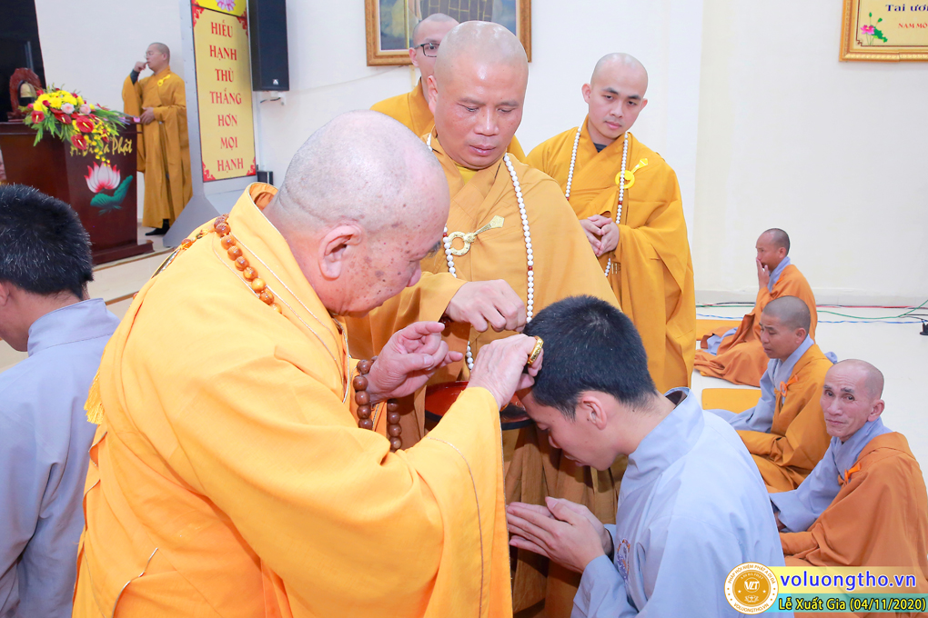 hinh-anh-le-xuat-gia-ngay-04-11-2020-19-09-canh-ty-chua-quan-the-am-duc-trong-lam-dong-57.jpg