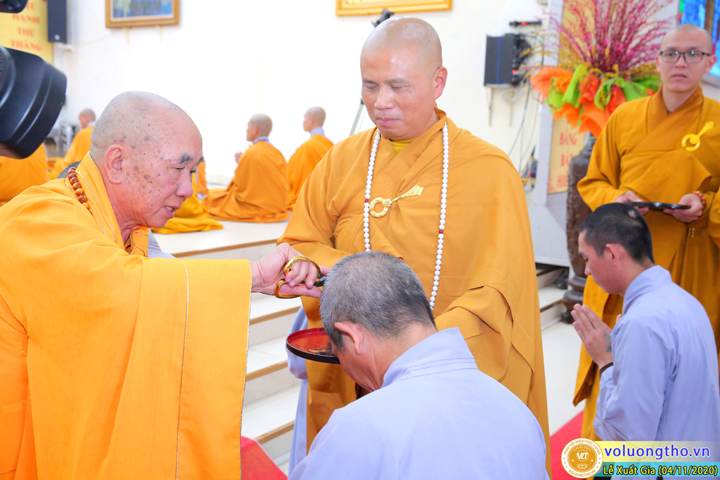 hinh-anh-le-xuat-gia-ngay-04-11-2020-19-09-canh-ty-chua-quan-the-am-duc-trong-lam-dong-58.jpg