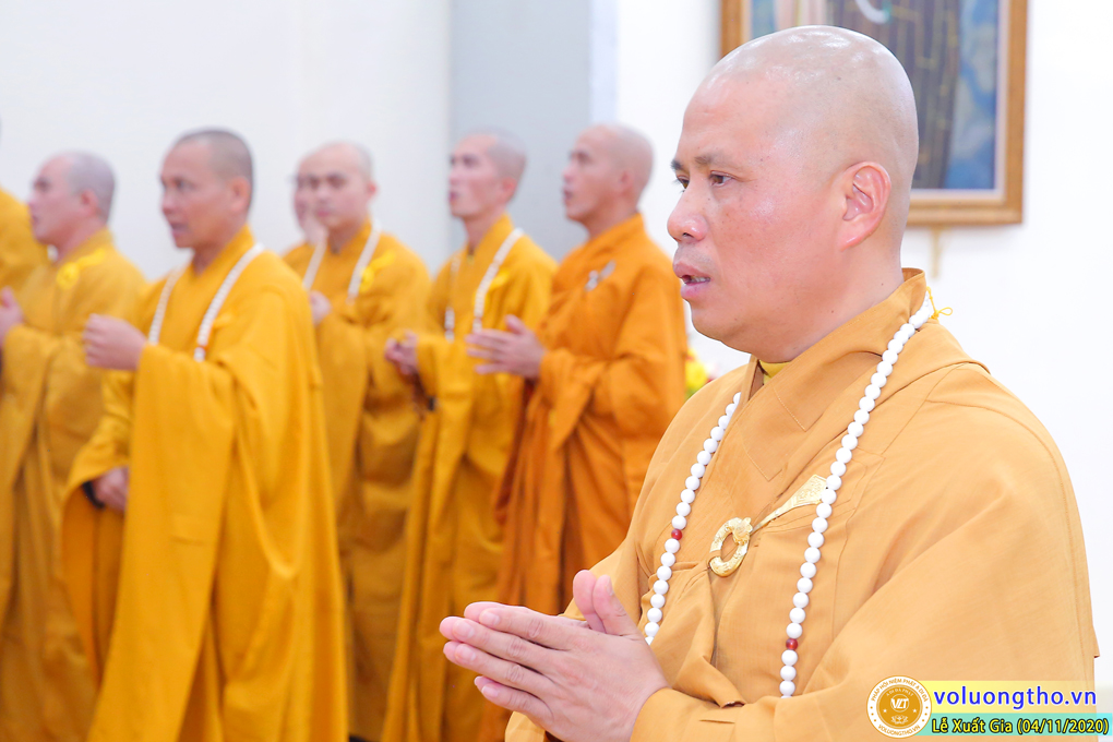 hinh-anh-le-xuat-gia-ngay-04-11-2020-19-09-canh-ty-chua-quan-the-am-duc-trong-lam-dong-59.jpg