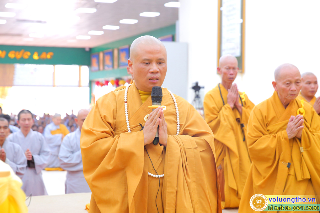 hinh-anh-le-xuat-gia-ngay-04-11-2020-19-09-canh-ty-chua-quan-the-am-duc-trong-lam-dong-60.jpg