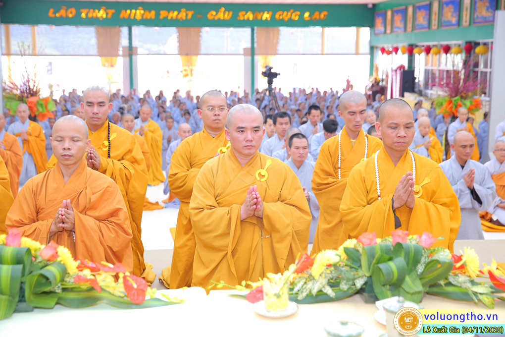 hinh-anh-le-xuat-gia-ngay-04-11-2020-19-09-canh-ty-chua-quan-the-am-duc-trong-lam-dong-61.jpg