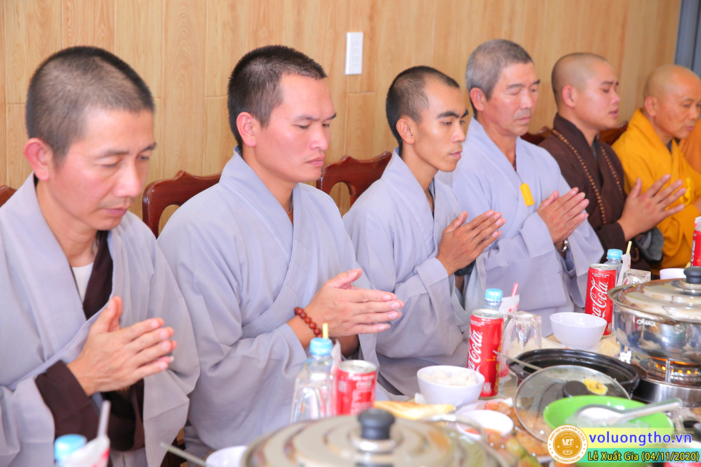 hinh-anh-le-xuat-gia-ngay-04-11-2020-19-09-canh-ty-chua-quan-the-am-duc-trong-lam-dong-73.jpg