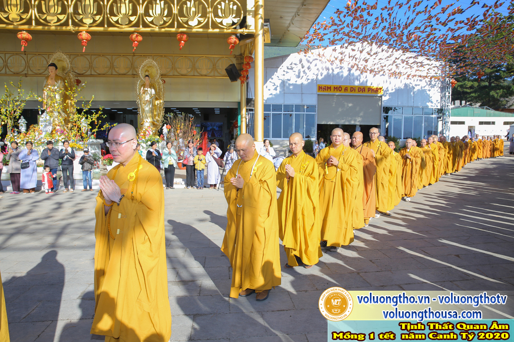 hinh-anh-mung-1-tet-canh-ty-2020-chua-quan-the-am-duc-trong-lam-dong-10.jpg