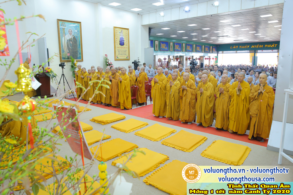 hinh-anh-mung-1-tet-canh-ty-2020-chua-quan-the-am-duc-trong-lam-dong-17.jpg
