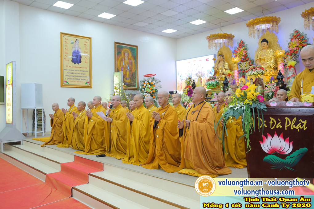 hinh-anh-mung-1-tet-canh-ty-2020-chua-quan-the-am-duc-trong-lam-dong-22.jpg