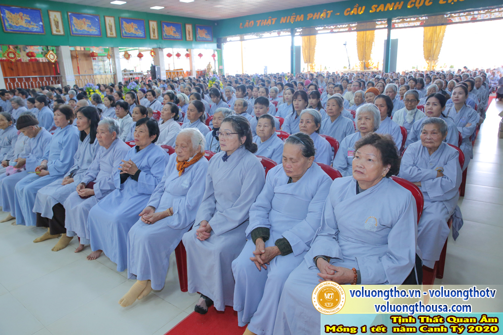 hinh-anh-mung-1-tet-canh-ty-2020-chua-quan-the-am-duc-trong-lam-dong-36.jpg