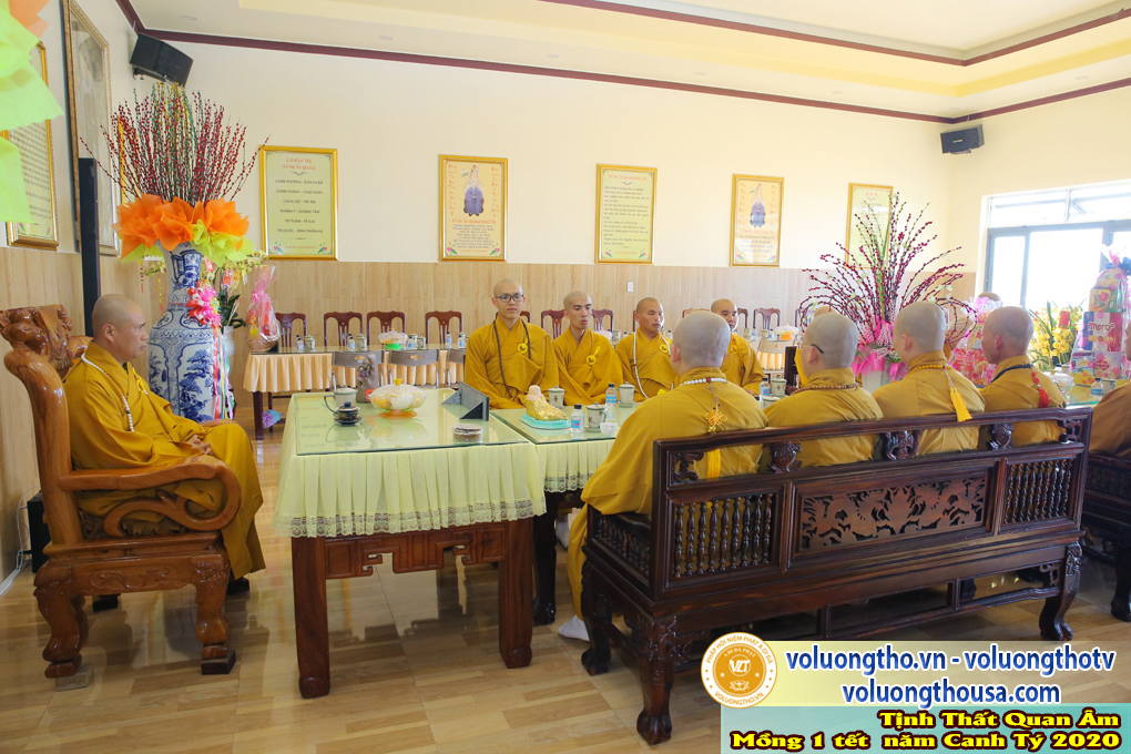 hinh-anh-mung-1-tet-canh-ty-2020-chua-quan-the-am-duc-trong-lam-dong-55.jpg
