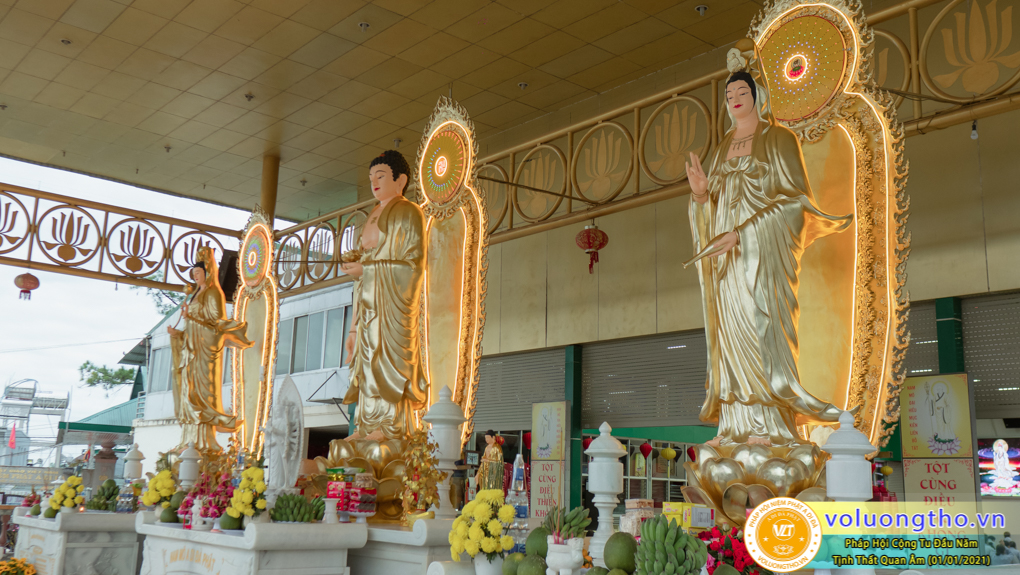 hinh-anh-phap-hoi-cong-tu-dau-nam-ngay-01-01-2021-chua-quan-the-am-duc-trong-lam-dong-1.jpg