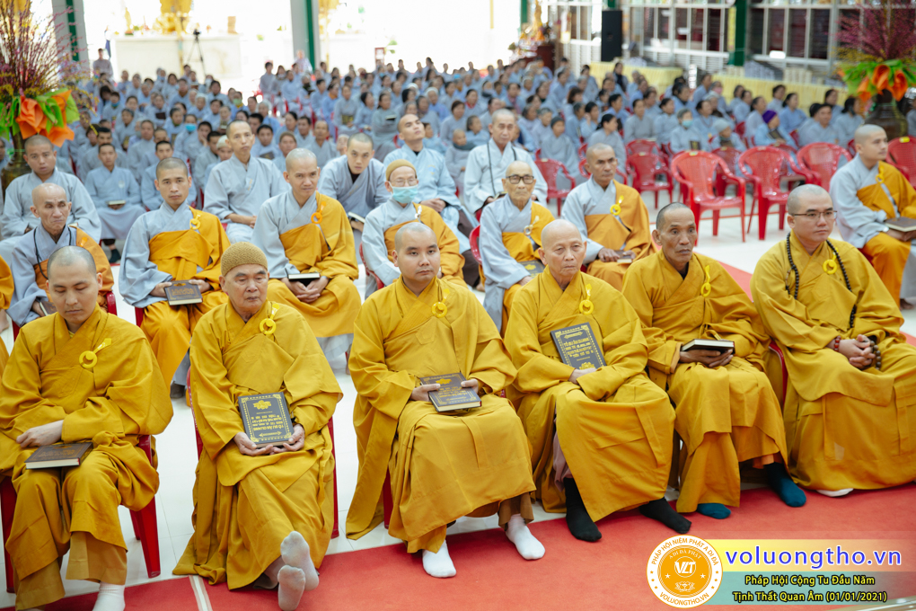 hinh-anh-phap-hoi-cong-tu-dau-nam-ngay-01-01-2021-chua-quan-the-am-duc-trong-lam-dong-10.jpg
