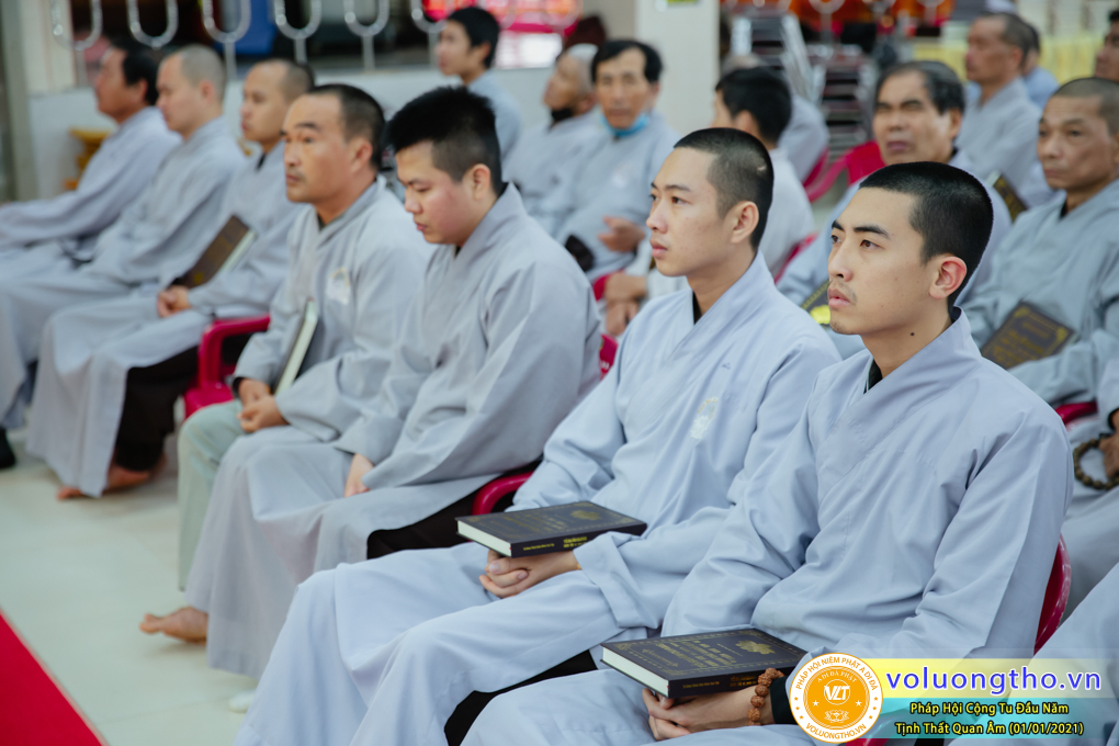 hinh-anh-phap-hoi-cong-tu-dau-nam-ngay-01-01-2021-chua-quan-the-am-duc-trong-lam-dong-13.jpg