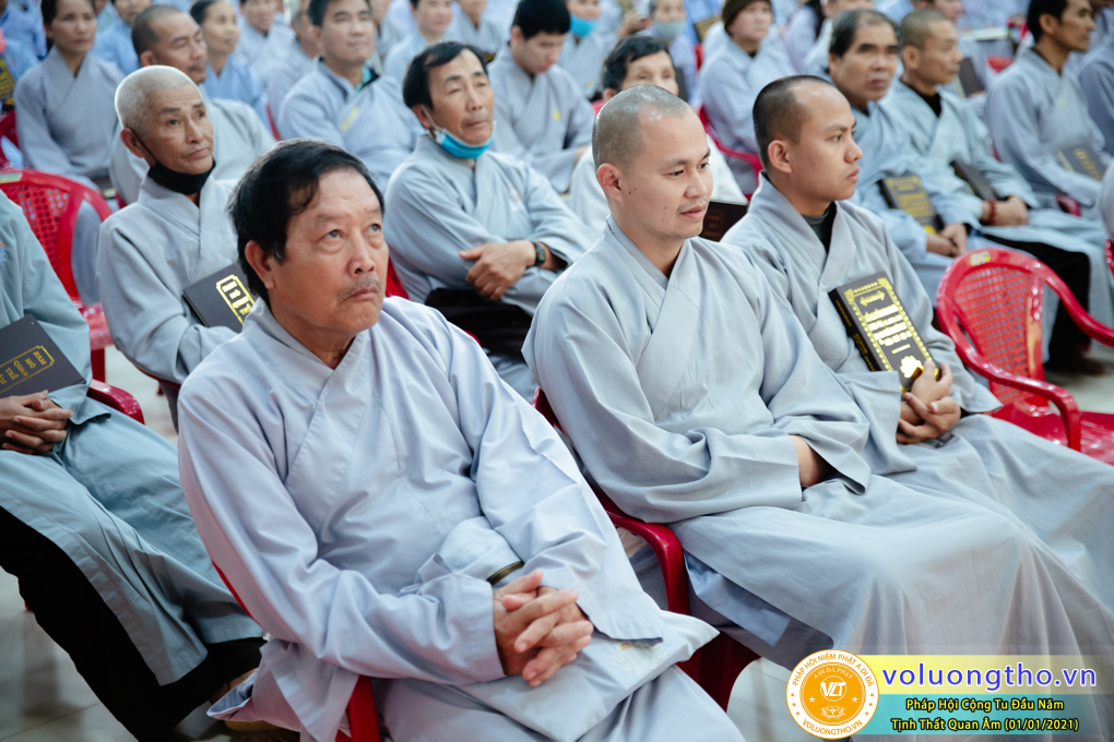 hinh-anh-phap-hoi-cong-tu-dau-nam-ngay-01-01-2021-chua-quan-the-am-duc-trong-lam-dong-7.jpg