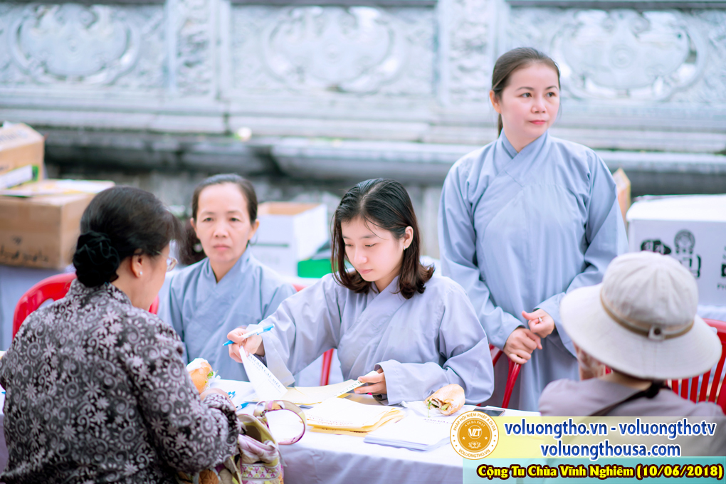 hinh-anh-phap-hoi-niem-phat-a-di-da-tai-to-dinh-vinh-nghiem-ngay-10-6-2018-chua-quan-the-am-duc-trong-lam-dong-13.jpg