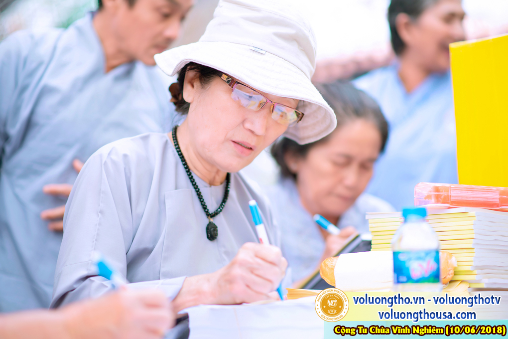 hinh-anh-phap-hoi-niem-phat-a-di-da-tai-to-dinh-vinh-nghiem-ngay-10-6-2018-chua-quan-the-am-duc-trong-lam-dong-16.jpg
