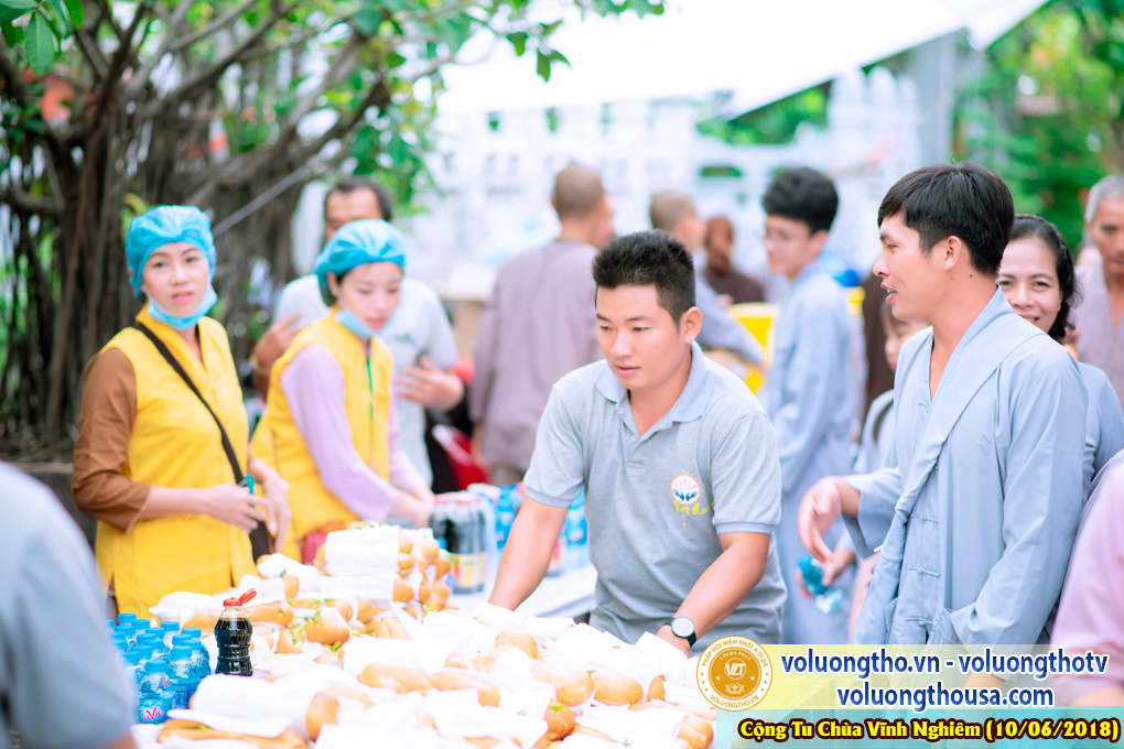 hinh-anh-phap-hoi-niem-phat-a-di-da-tai-to-dinh-vinh-nghiem-ngay-10-6-2018-chua-quan-the-am-duc-trong-lam-dong-23.jpg