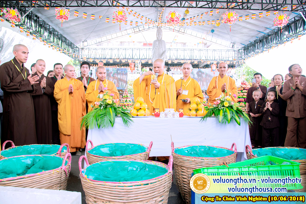 hinh-anh-phap-hoi-niem-phat-a-di-da-tai-to-dinh-vinh-nghiem-ngay-10-6-2018-chua-quan-the-am-duc-trong-lam-dong-81.jpg