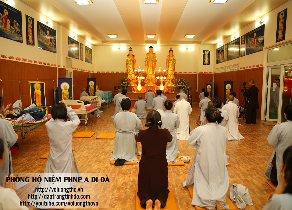 hinh-anh-phong-ho-niem-quan-am-tinh-that-chua-quan-the-am-duc-trong-lam-dong-18.jpg
