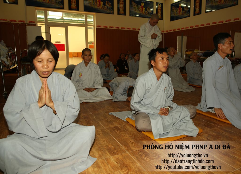 hinh-anh-phong-ho-niem-quan-am-tinh-that-chua-quan-the-am-duc-trong-lam-dong-9.jpg