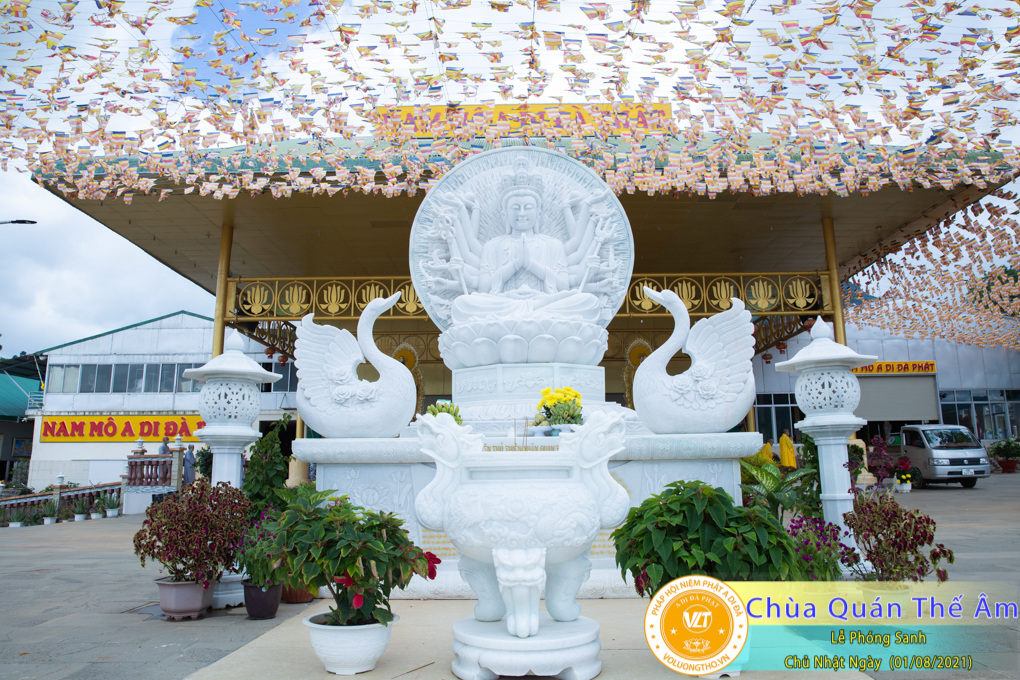 hinh-anh-phong-sanh-ngay-01-08-2021-chua-quan-the-am-duc-trong-lam-dong-12.jpg
