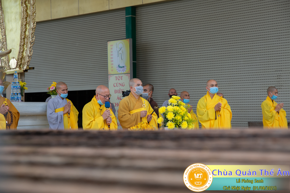 hinh-anh-phong-sanh-ngay-01-08-2021-chua-quan-the-am-duc-trong-lam-dong-13.jpg