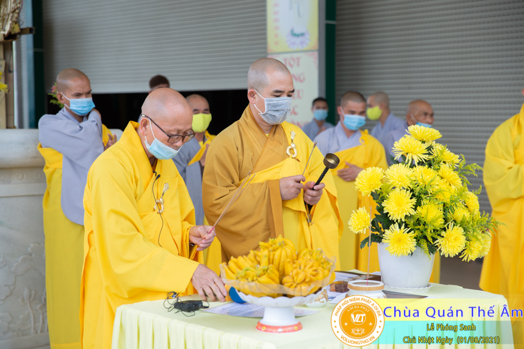 hinh-anh-phong-sanh-ngay-01-08-2021-chua-quan-the-am-duc-trong-lam-dong-4.jpg