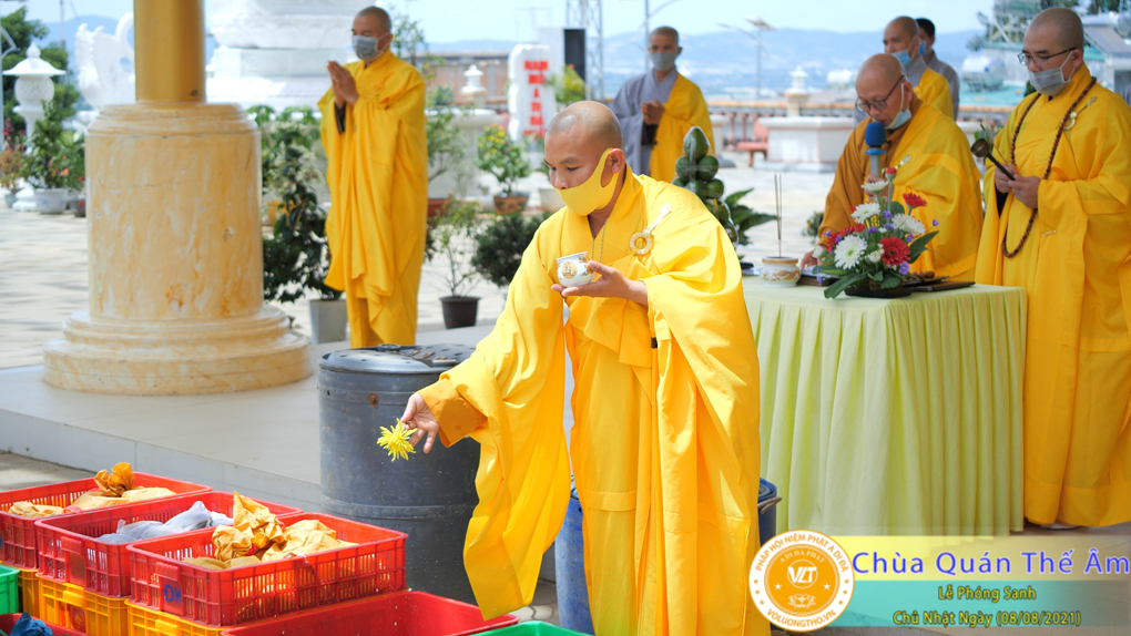 hinh-anh-phong-sanh-ngay-08-08-2021-chua-quan-the-am-duc-trong-lam-dong-16.jpg