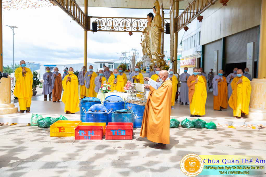 hinh-anh-phong-sanh-ngay-28-07-2021-chua-quan-the-am-duc-trong-lam-dong-17.jpg