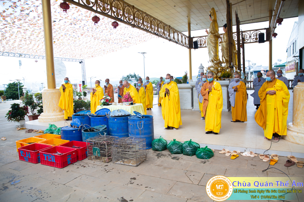 hinh-anh-phong-sanh-ngay-28-07-2021-chua-quan-the-am-duc-trong-lam-dong-6.jpg
