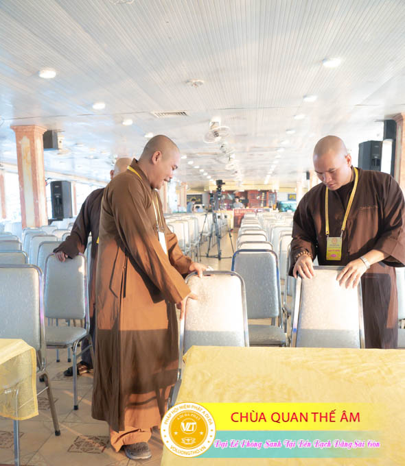 hinh-anh-phong-sanh-tai-ben-bach-dang-lan-3-ngay-22-10-2023-chua-quan-the-am-duc-trong-lam-dong-10.jpg
