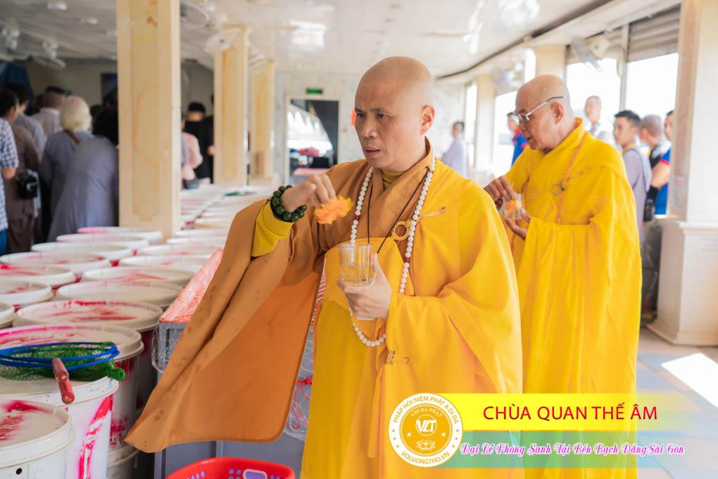 hinh-anh-phong-sanh-tai-ben-bach-dang-lan-3-ngay-22-10-2023-chua-quan-the-am-duc-trong-lam-dong-110.jpg