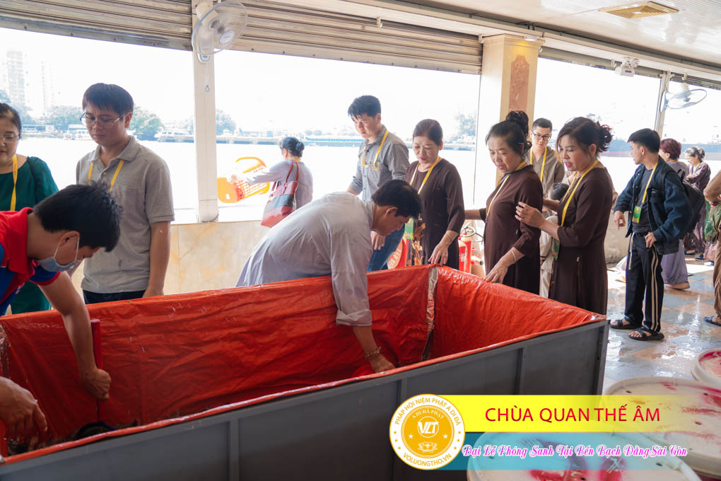 hinh-anh-phong-sanh-tai-ben-bach-dang-lan-3-ngay-22-10-2023-chua-quan-the-am-duc-trong-lam-dong-122.jpg
