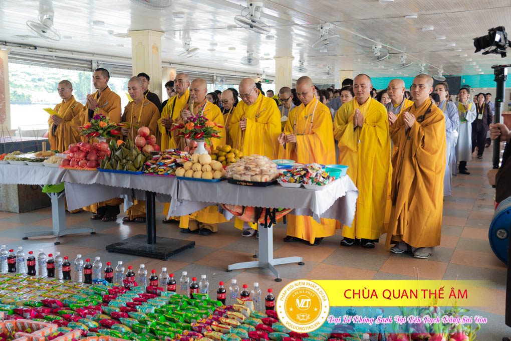hinh-anh-phong-sanh-tai-ben-bach-dang-lan-3-ngay-22-10-2023-chua-quan-the-am-duc-trong-lam-dong-95.jpg