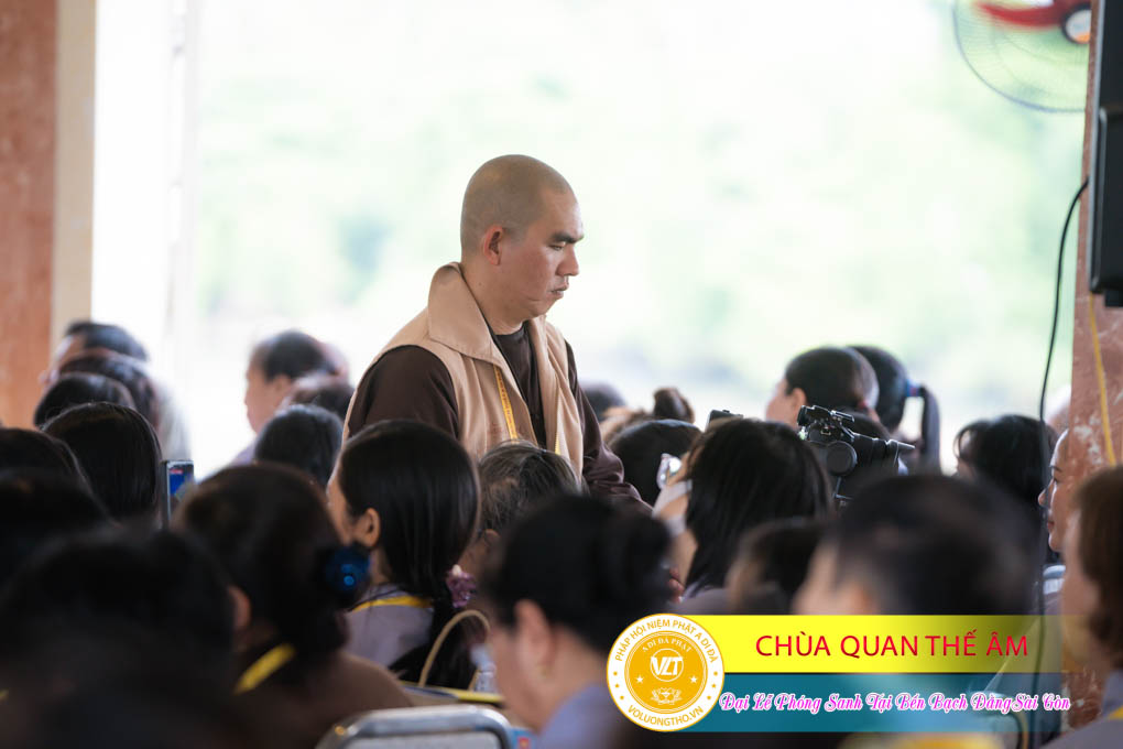 hinh-anh-phong-sanh-tai-ben-bach-dang-lan-4-ngay-10-12-2023-chua-quan-the-am-duc-trong-lam-dong-100.jpg