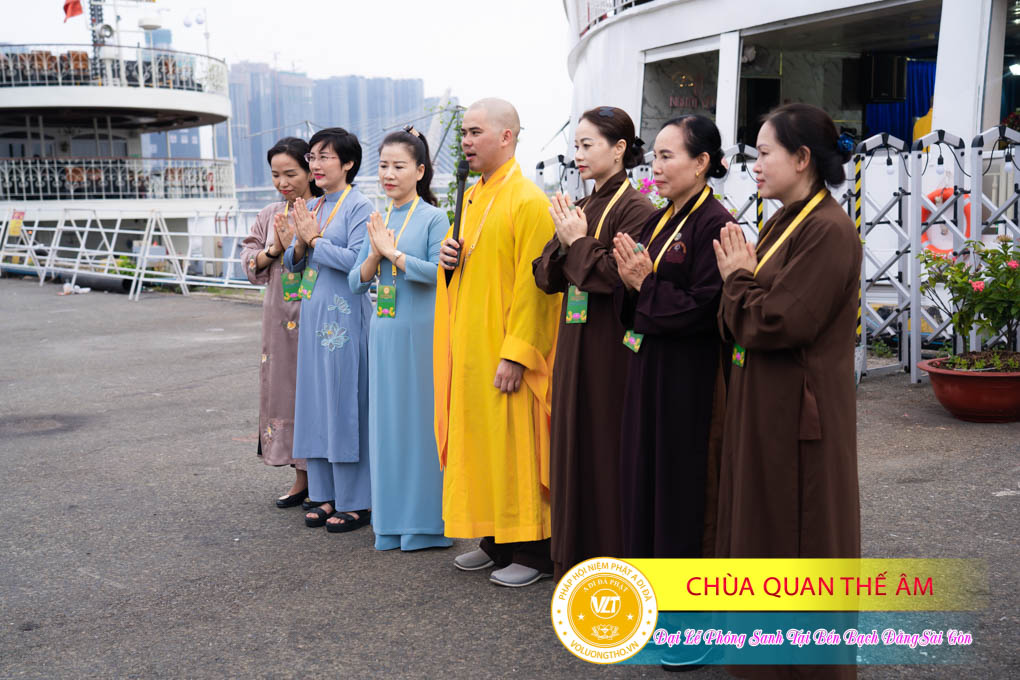 hinh-anh-phong-sanh-tai-ben-bach-dang-lan-4-ngay-10-12-2023-chua-quan-the-am-duc-trong-lam-dong-27.jpg