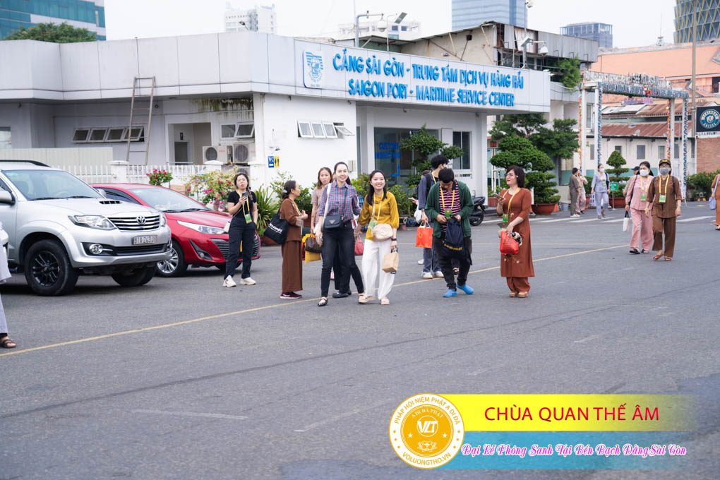 hinh-anh-phong-sanh-tai-ben-bach-dang-lan-4-ngay-10-12-2023-chua-quan-the-am-duc-trong-lam-dong-30.jpg