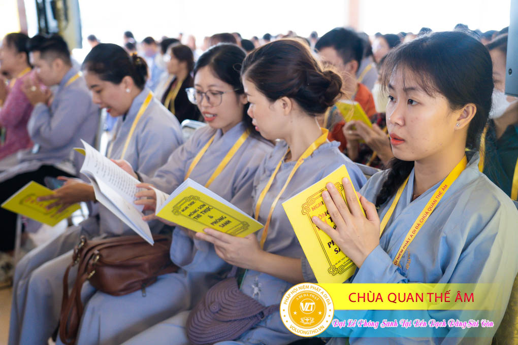 hinh-anh-phong-sanh-tai-ben-bach-dang-lan-4-ngay-10-12-2023-chua-quan-the-am-duc-trong-lam-dong-47.jpg