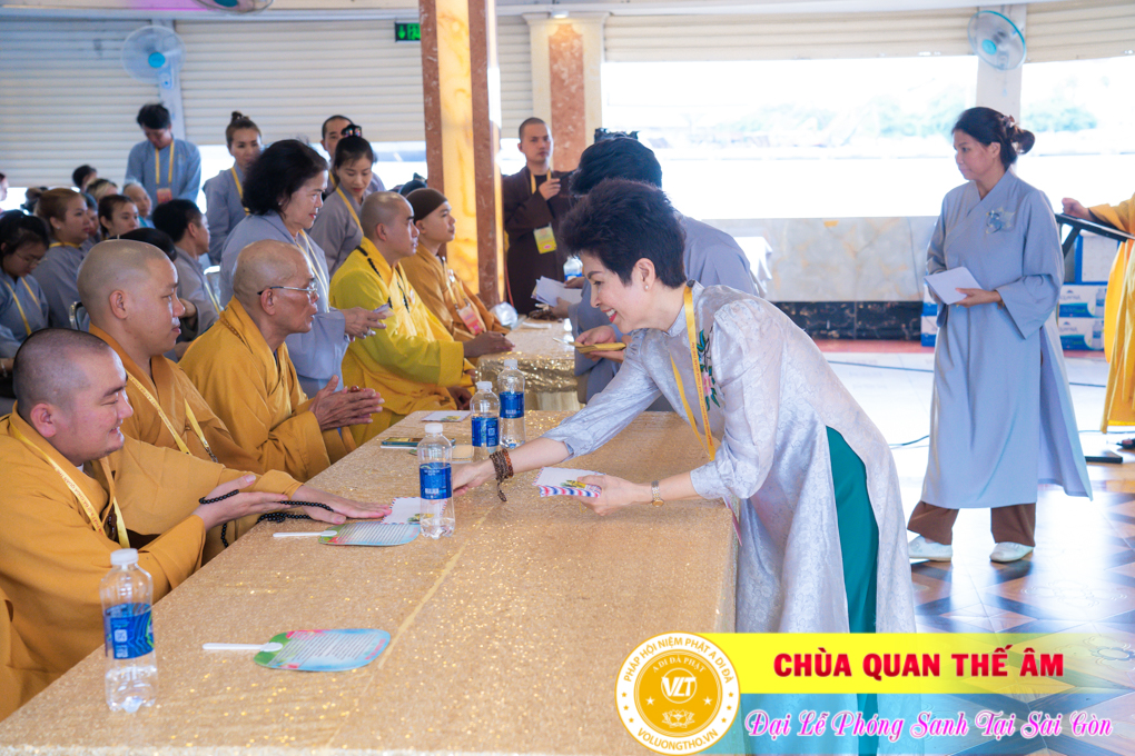 hinh-anh-phong-sanh-tai-ben-bach-dang-ngay-14-08-2023-chua-quan-the-am-duc-trong-lam-dong-65.jpg