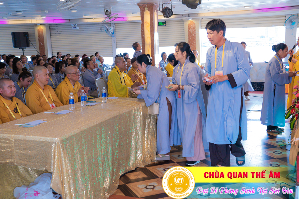 hinh-anh-phong-sanh-tai-ben-bach-dang-ngay-14-08-2023-chua-quan-the-am-duc-trong-lam-dong-67.jpg