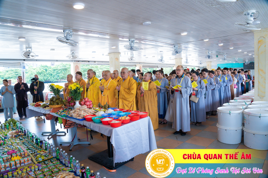 hinh-anh-phong-sanh-tai-ben-bach-dang-ngay-14-08-2023-chua-quan-the-am-duc-trong-lam-dong-74.jpg