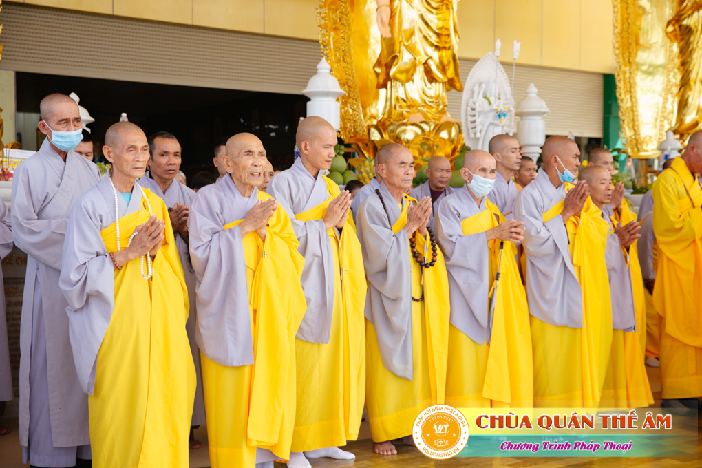 hinh-anh-su-phu-khai-thi-nhung-loi-day-cua-to-su-an-quang-ngay-17-05-2022-chua-quan-the-am-duc-trong-lam-dong-14.jpg
