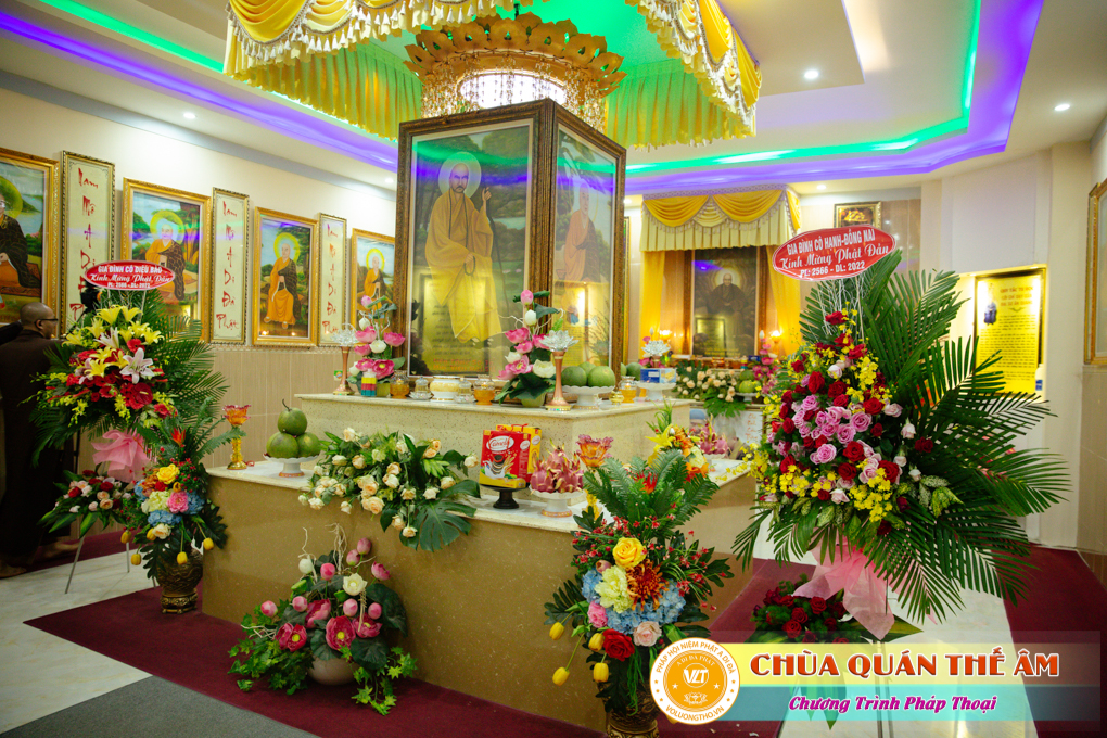 hinh-anh-su-phu-khai-thi-nhung-loi-day-cua-to-su-an-quang-ngay-17-05-2022-chua-quan-the-am-duc-trong-lam-dong-19.jpg