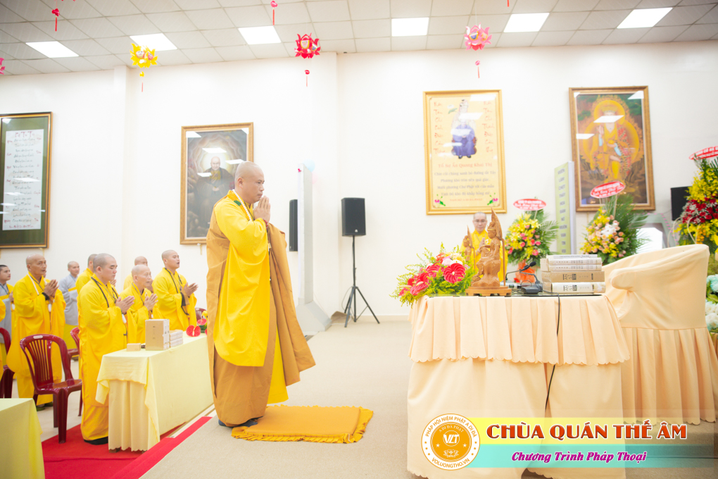 hinh-anh-su-phu-khai-thi-nhung-loi-day-cua-to-su-an-quang-ngay-17-05-2022-chua-quan-the-am-duc-trong-lam-dong-29.jpg