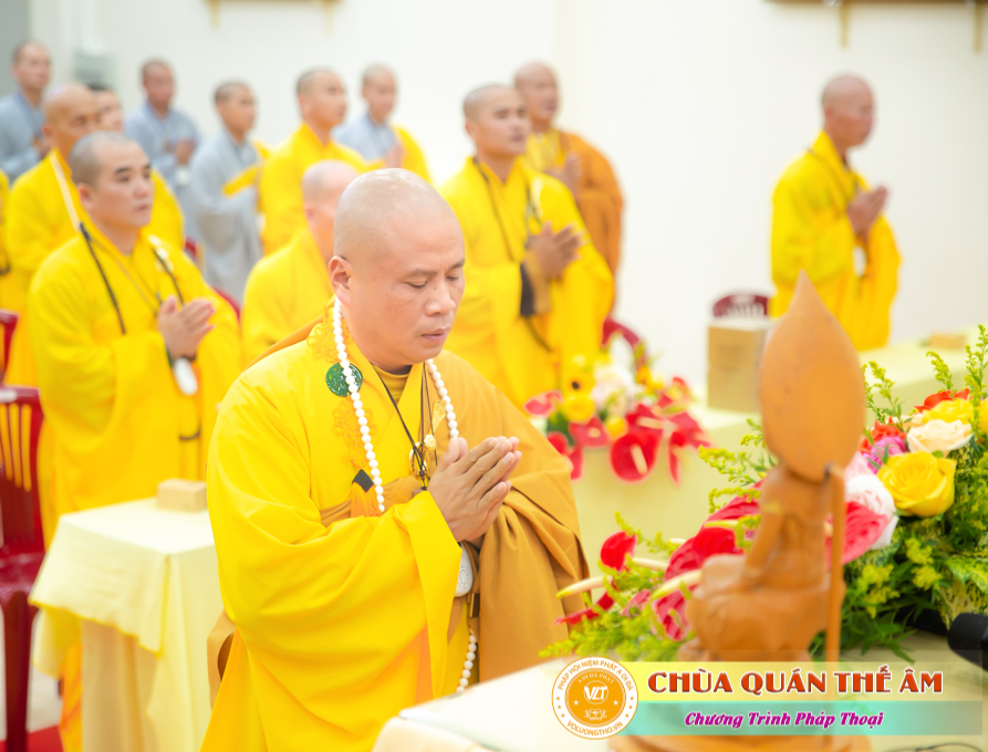 hinh-anh-su-phu-khai-thi-nhung-loi-day-cua-to-su-an-quang-ngay-17-05-2022-chua-quan-the-am-duc-trong-lam-dong-30.jpg