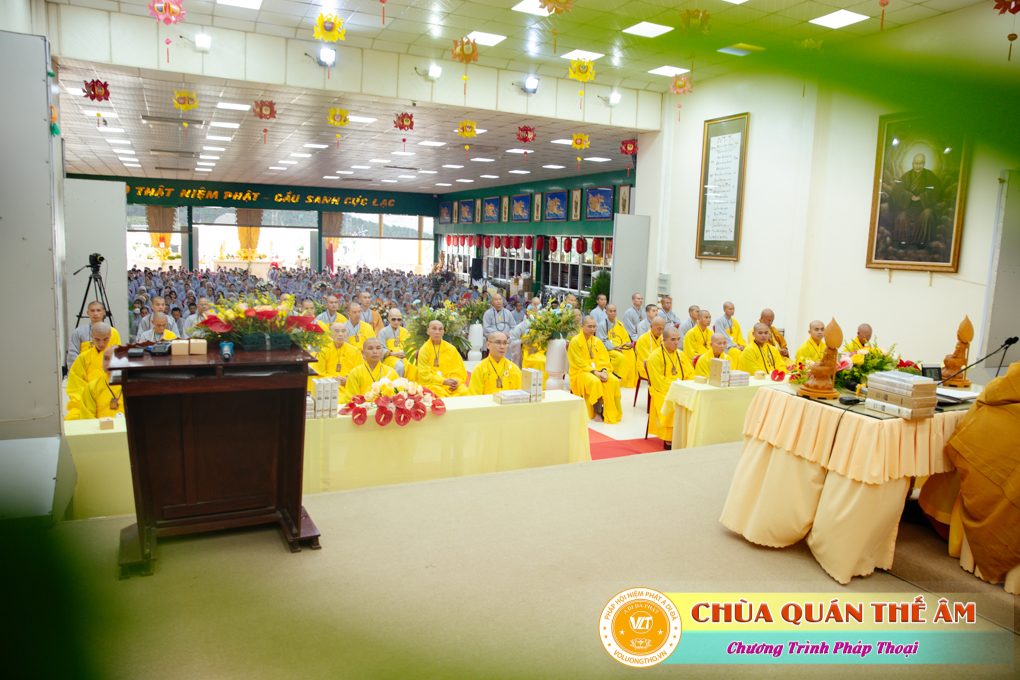 hinh-anh-su-phu-khai-thi-nhung-loi-day-cua-to-su-an-quang-ngay-17-05-2022-chua-quan-the-am-duc-trong-lam-dong-42.jpg