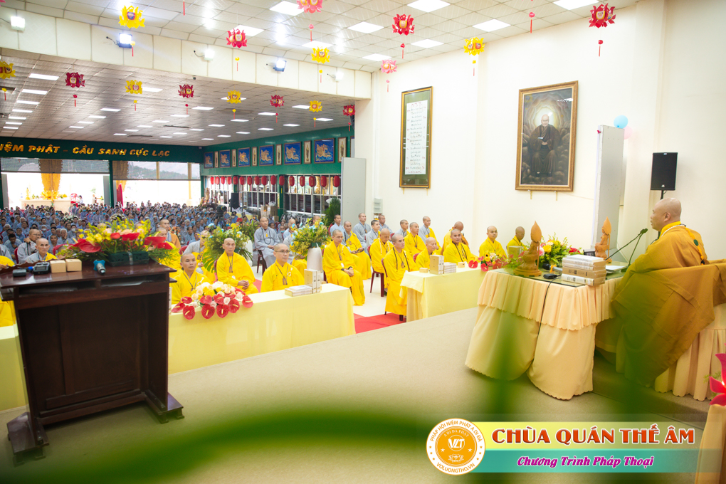 hinh-anh-su-phu-khai-thi-nhung-loi-day-cua-to-su-an-quang-ngay-17-05-2022-chua-quan-the-am-duc-trong-lam-dong-43.jpg