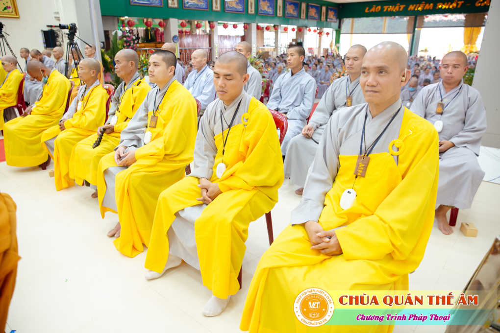 hinh-anh-su-phu-khai-thi-nhung-loi-day-cua-to-su-an-quang-ngay-17-05-2022-chua-quan-the-am-duc-trong-lam-dong-58.jpg