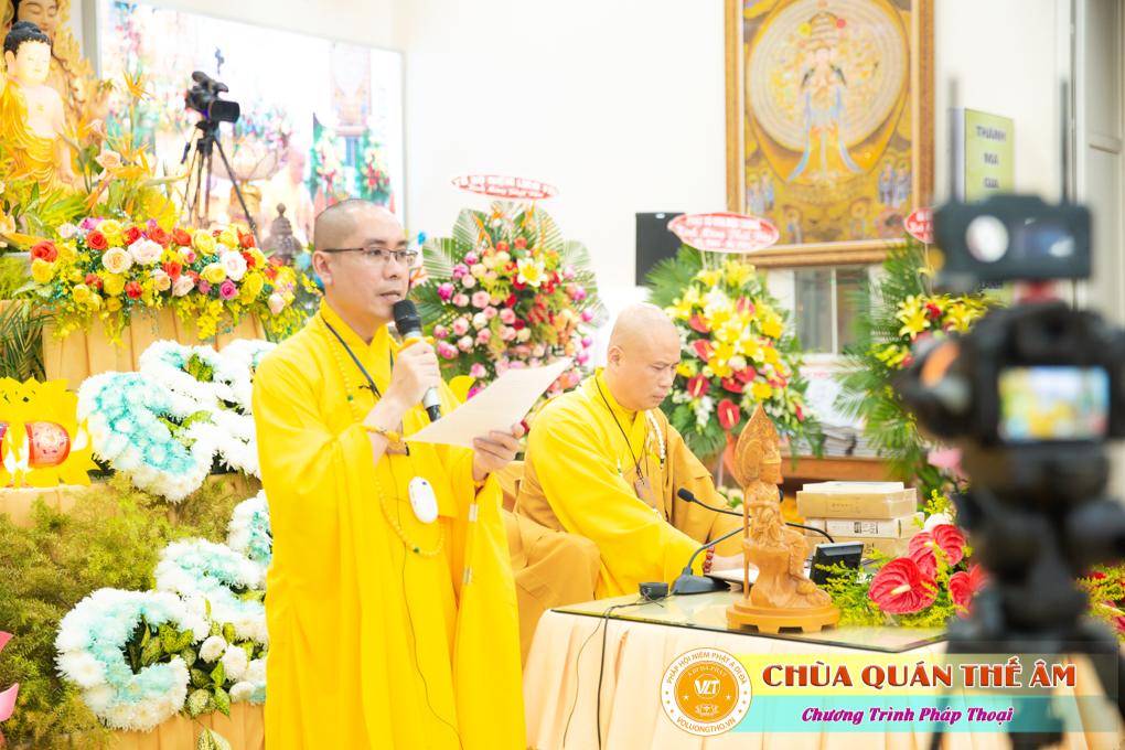 hinh-anh-su-phu-khai-thi-nhung-loi-day-cua-to-su-an-quang-ngay-17-05-2022-chua-quan-the-am-duc-trong-lam-dong-76.jpg