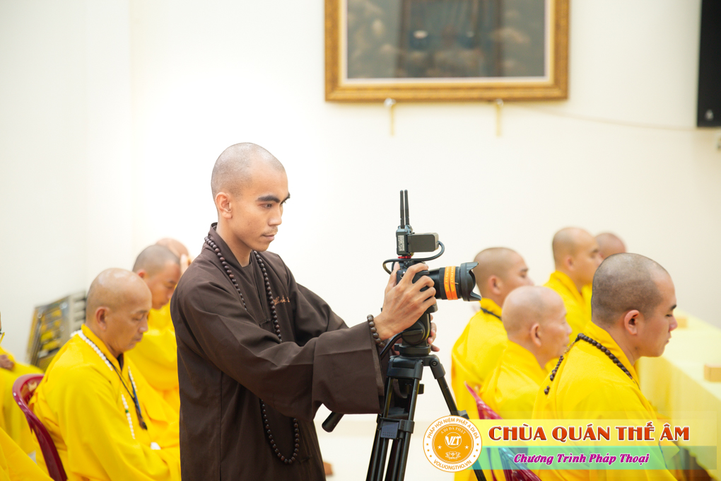 hinh-anh-su-phu-khai-thi-nhung-loi-day-cua-to-su-an-quang-ngay-17-05-2022-chua-quan-the-am-duc-trong-lam-dong-81.jpg
